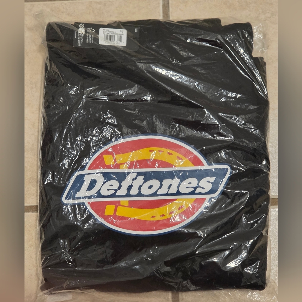 Deftones X Dickies Authentic Black Hoodie Size Small New In Bag Unopened